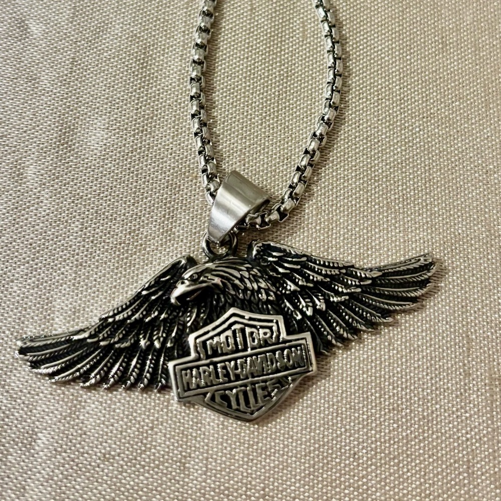 Harley-Davidson Stainless Steel  Winged Pendant Necklace - Picture 3 of 3